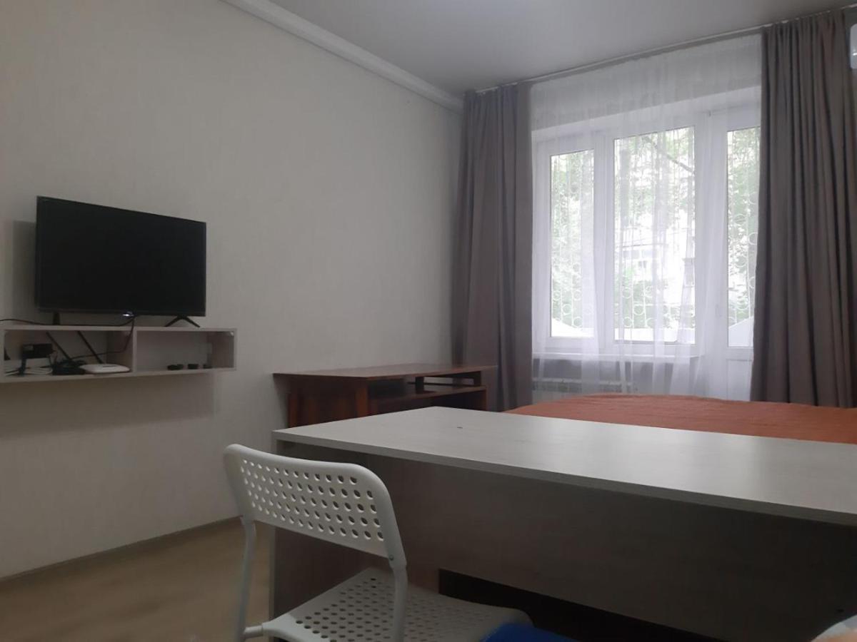 Ferienwohnung Aura On Sydykova Street 290 Bischkek Exterior foto