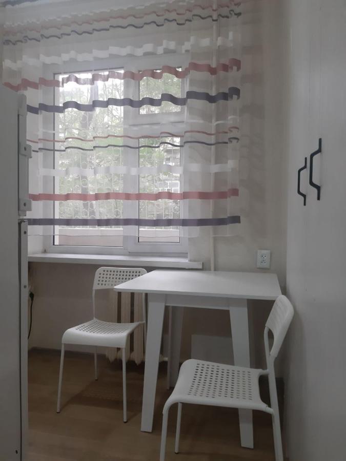 Ferienwohnung Aura On Sydykova Street 290 Bischkek Exterior foto